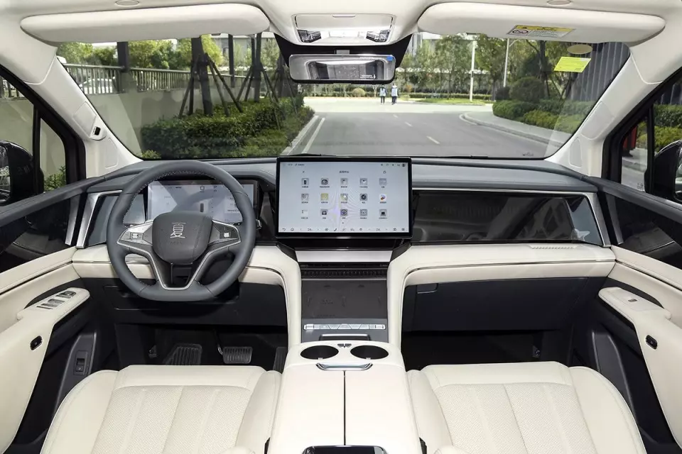 Khoang lái của BYD M9 2026 Khoang lái của BYD M9 2026