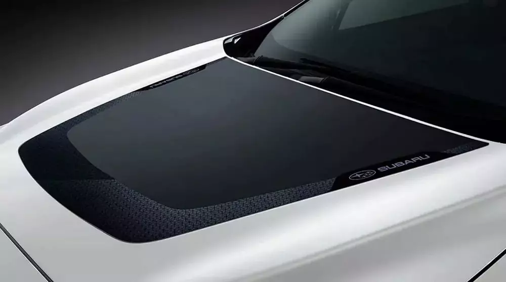 Đề-can trên nắp ca-pô của Subaru Crosstrek Wilderness Edition 