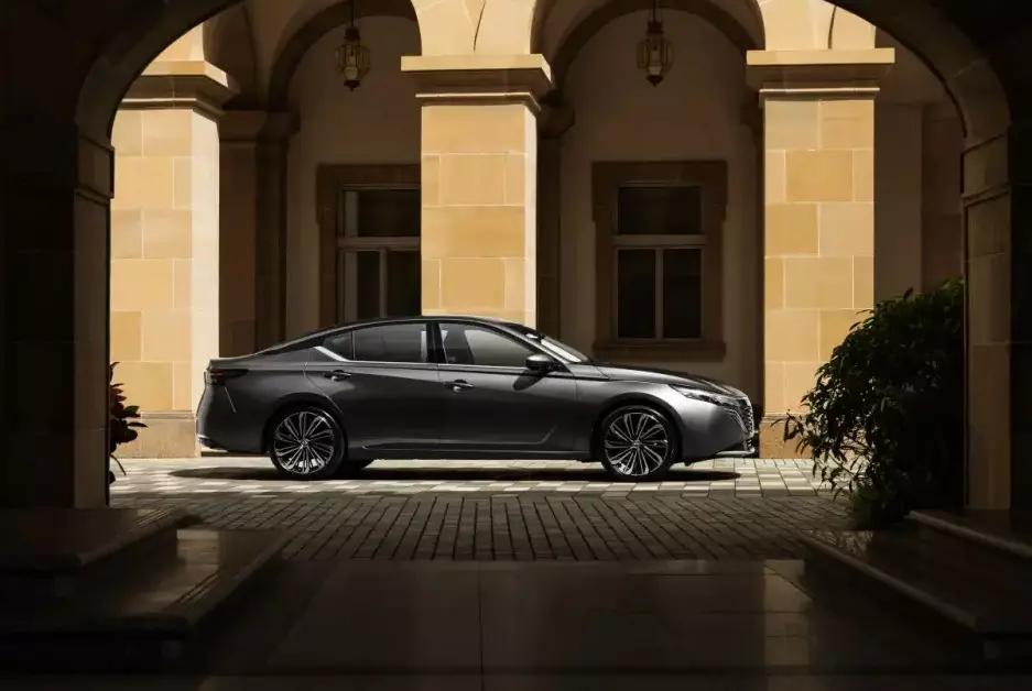 Nissan Teana HarmonyOS Cockpit dài hơn trước 14 mm