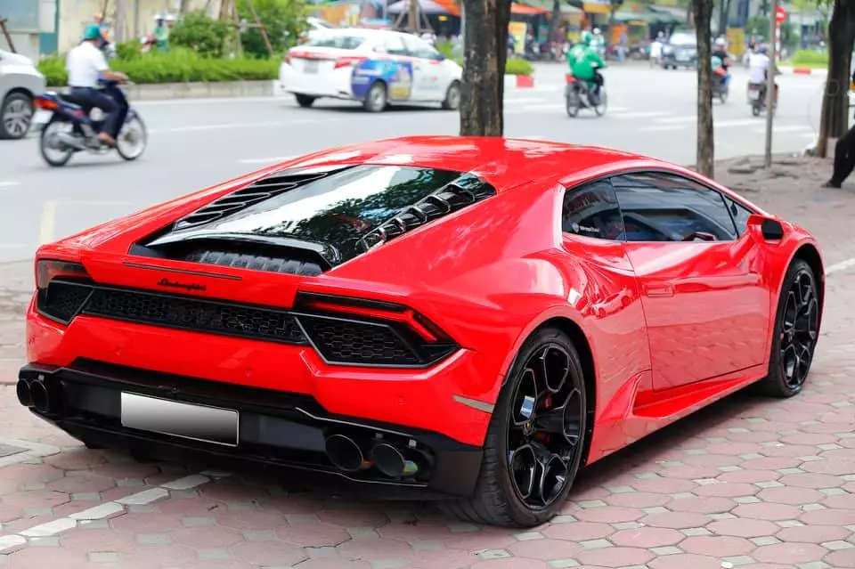 Lamborghini Huracan dẫn động cầu sau về Đồng Nai định cư, biển số hơn 100 triệu đồng- Ảnh 4. Lamborghini Huracan dẫn động cầu sau về Đồng Nai định cư, biển số hơn 100 triệu đồng- Ảnh 4.