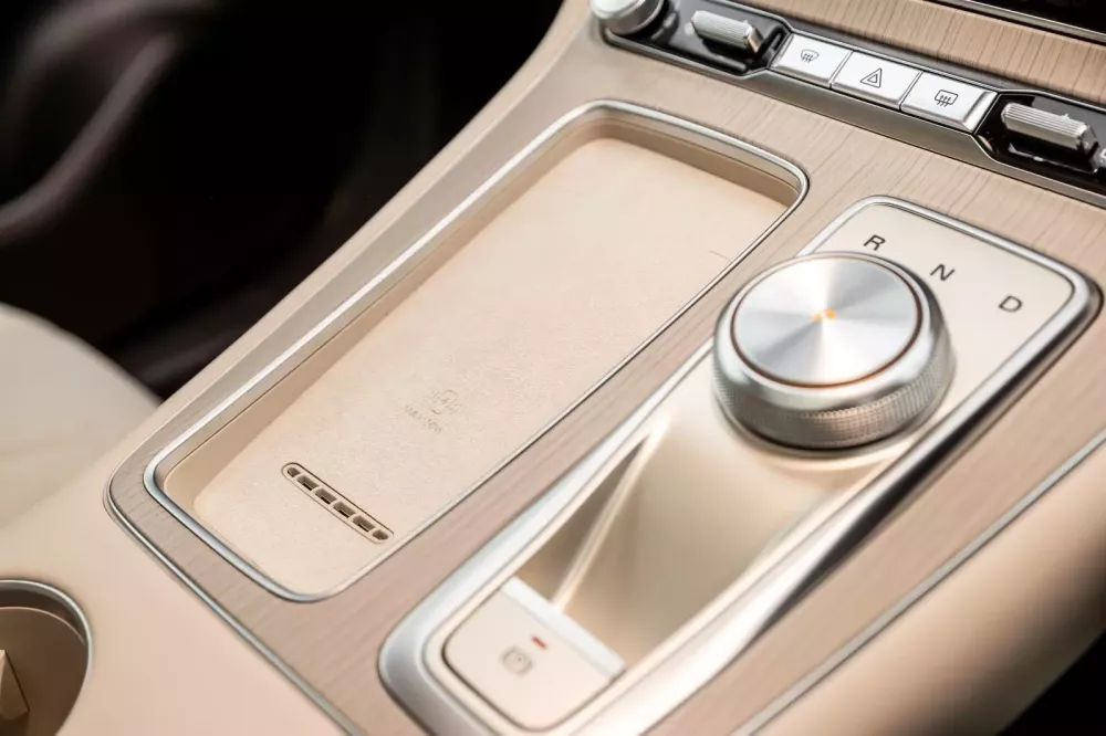 Đánh giá nhanh MGS6 mới ra mắt: Xe chạy được 531 km chỉ với một lần sạc, tăng tốc 0-97 km/h trong 5,1 giây- Ảnh 19. Đánh giá nhanh MGS6 mới ra mắt: Xe chạy được 531 km chỉ với một lần sạc, tăng tốc 0-97 km/h trong 5,1 giây- Ảnh 19.