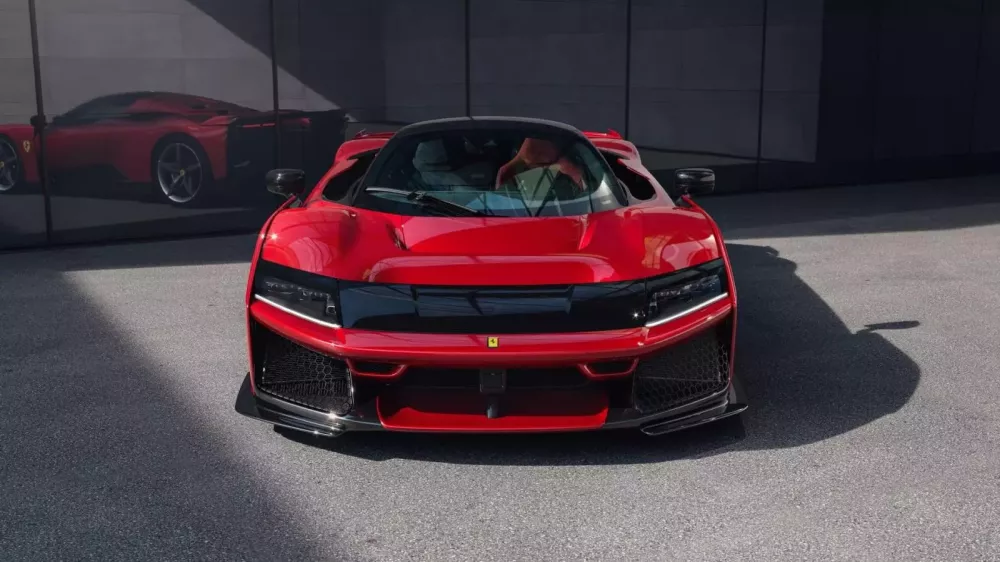 Đại lý rao bán 1 suất đặt chỗ mua xe Ferrari F80, 3,4 triệu đô la chưa bao gồm giá xe- Ảnh 1.