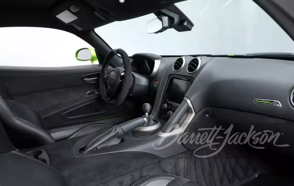 Dodge Viper ACR Snaksin Edition siêu hiếm này đã tái xuất sau nhiều năm cất giữ, màu sơn, trang bị y hệt xe ở Việt Nam- Ảnh 13.
