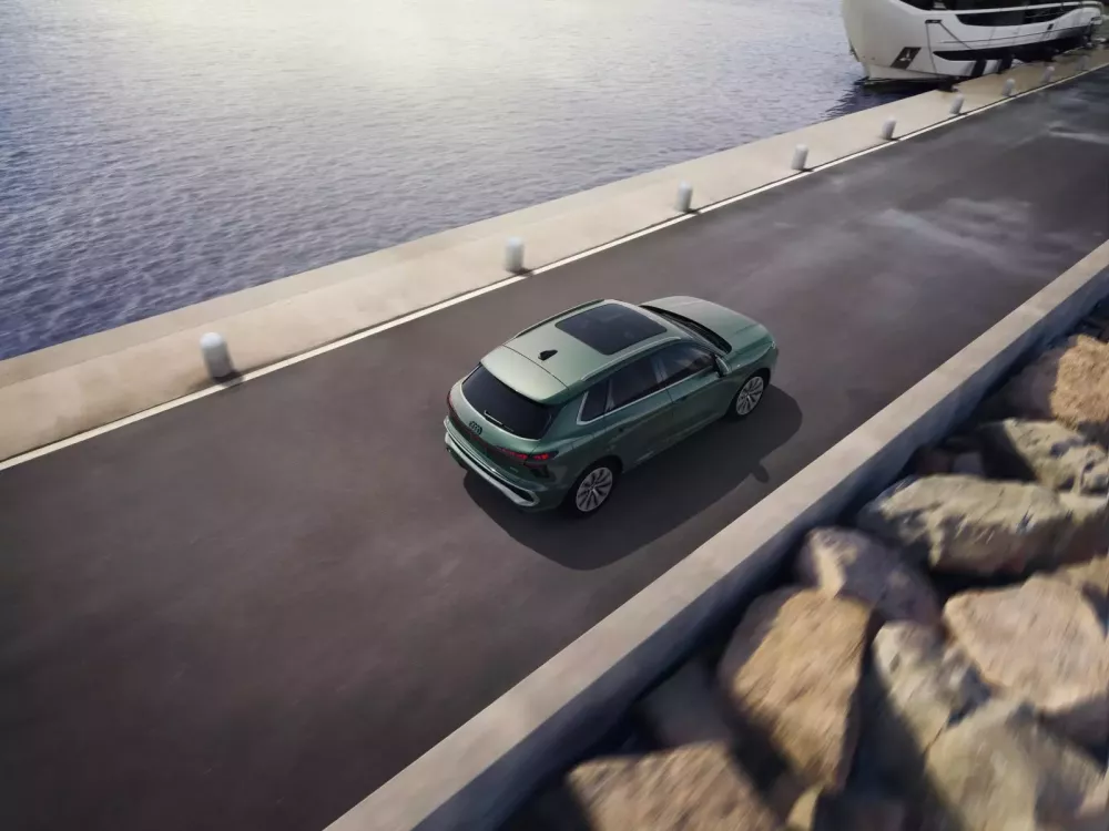 Cận cảnh Audi Q3 2026 có giá từ 1,15 tỷ đồng, nâng cấp toàn diện- Ảnh 6. Cận cảnh Audi Q3 2026 có giá từ 1,15 tỷ đồng, nâng cấp toàn diện- Ảnh 6.