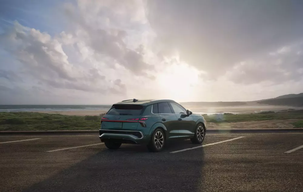 Cận cảnh Audi Q3 2026 có giá từ 1,15 tỷ đồng, nâng cấp toàn diện- Ảnh 3. Cận cảnh Audi Q3 2026 có giá từ 1,15 tỷ đồng, nâng cấp toàn diện- Ảnh 3.