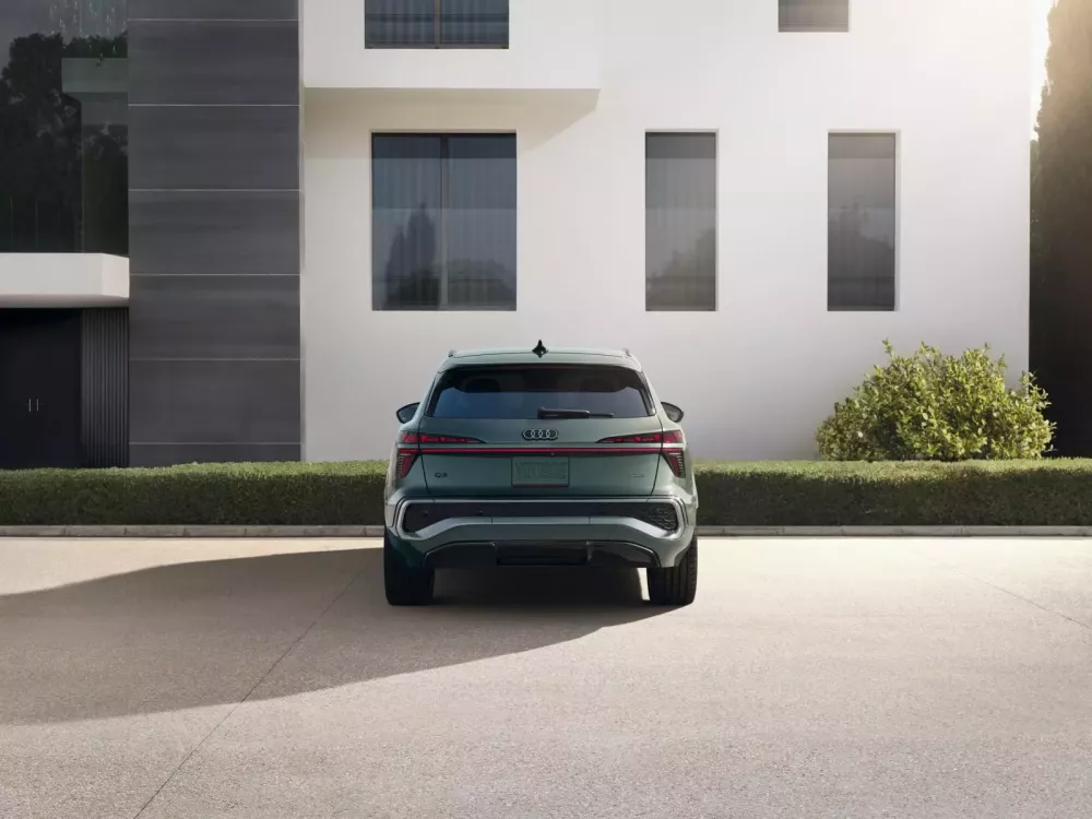 Cận cảnh Audi Q3 2026 có giá từ 1,15 tỷ đồng, nâng cấp toàn diện- Ảnh 5. Cận cảnh Audi Q3 2026 có giá từ 1,15 tỷ đồng, nâng cấp toàn diện- Ảnh 5.