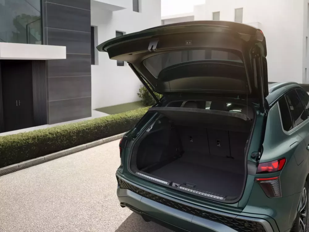 Cận cảnh Audi Q3 2026 có giá từ 1,15 tỷ đồng, nâng cấp toàn diện- Ảnh 10. Cận cảnh Audi Q3 2026 có giá từ 1,15 tỷ đồng, nâng cấp toàn diện- Ảnh 10.