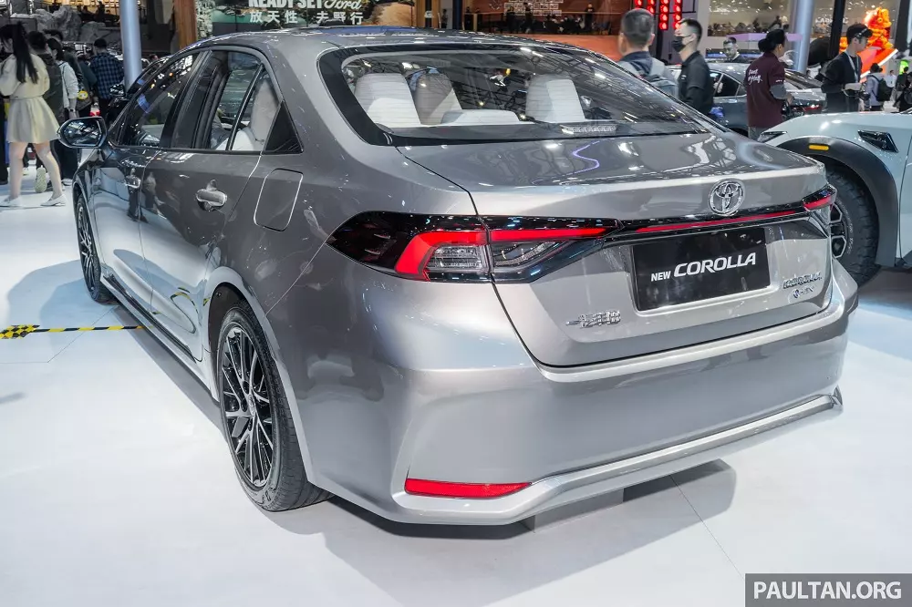 Khu vực phía sau của Toyota Corolla 2026 được cải tiến nhẹ Khu vực phía sau của Toyota Corolla 2026 được cải tiến nhẹ
