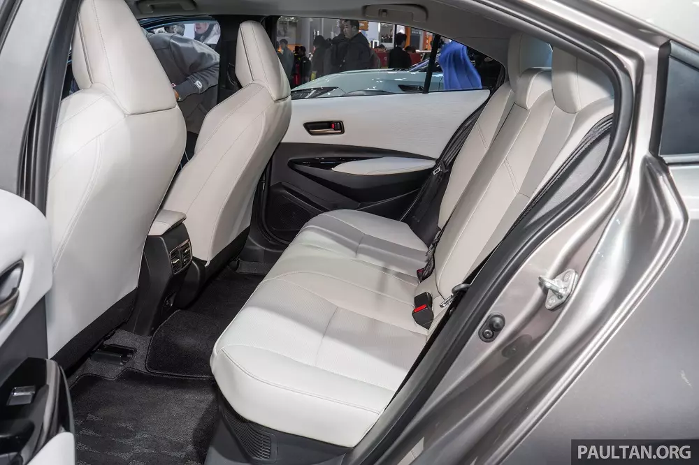 Hàng ghế sau của Toyota Corolla 2026 Hàng ghế sau của Toyota Corolla 2026
