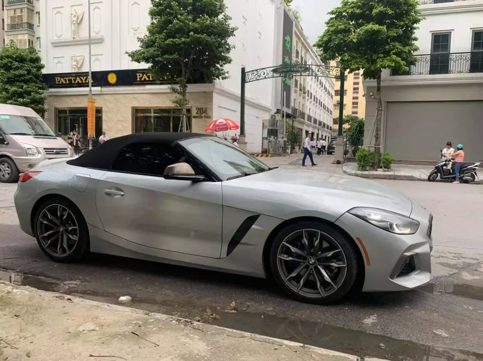 BMW Z4 M40i độc nhất vô nhị tại Việt Nam tái xuất, lúc về nước giá đã hơn 5 tỷ đồng- Ảnh 2. BMW Z4 M40i độc nhất vô nhị tại Việt Nam tái xuất, lúc về nước giá đã hơn 5 tỷ đồng- Ảnh 2.