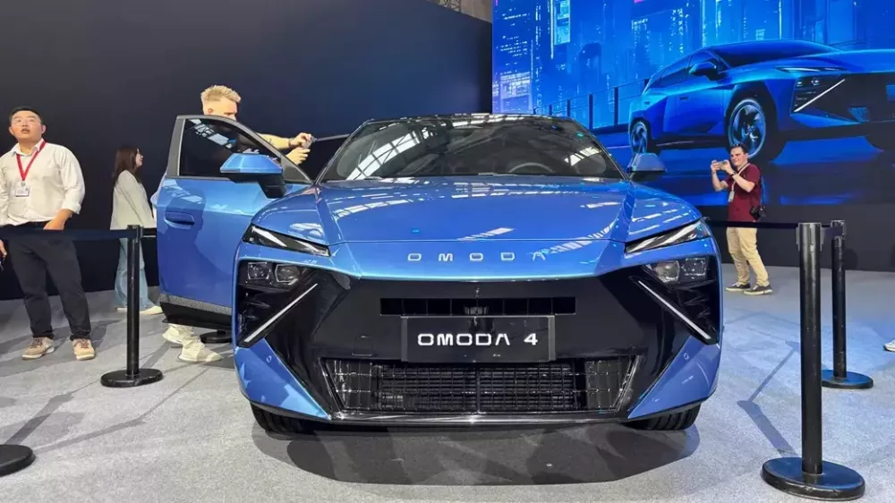 Omoda 4 sở hữu thiết kế theo phong c&aacute;ch si&ecirc;u xe Lamborghini Urus