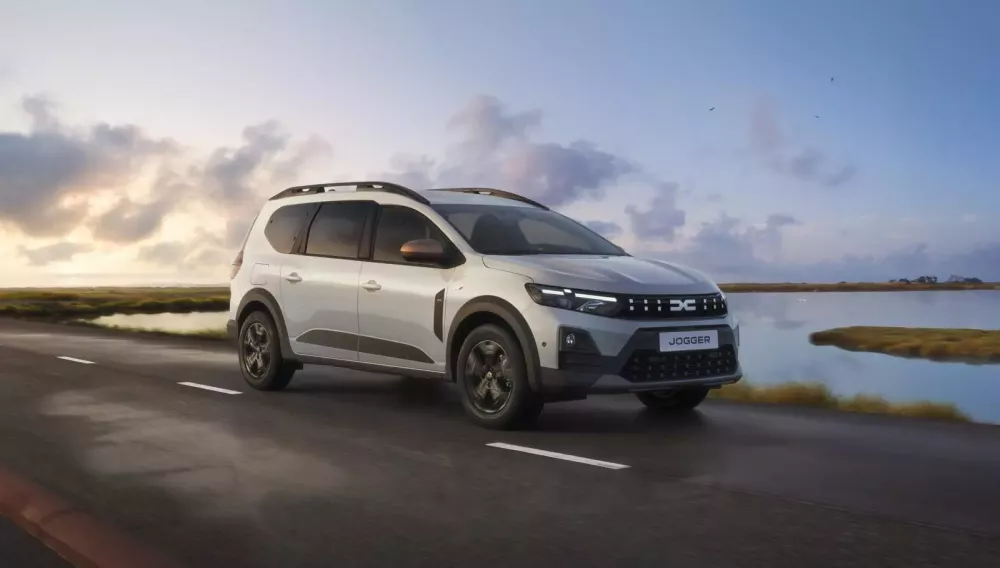 Dacia Jogger 2026 ra mắt với động cơ hybrid 155 mã lực- Ảnh 4.