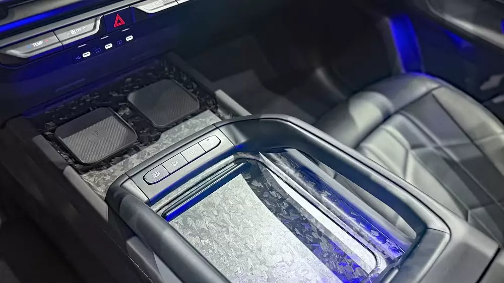 Cụm điều khiển và bệ tì tay trung tâm của Kia Telluride 2026 