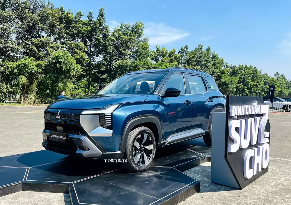 Mitsubishi Destinator chính thức ra mắt Việt Nam, giá chỉ từ 739 triệu đồng, phả hơi nóng lên Mazda CX-5