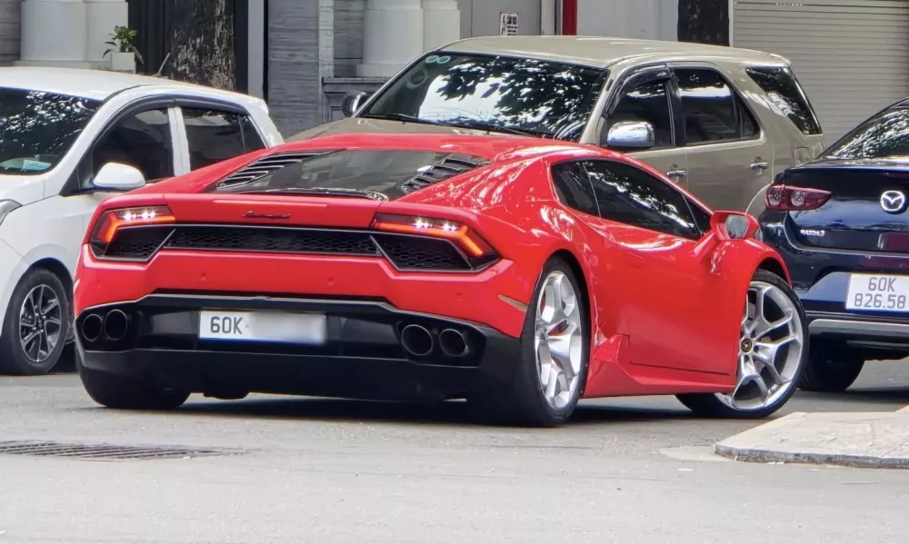 Lamborghini Huracan dẫn động cầu sau về Đồng Nai định cư, biển số hơn 100 triệu đồng- Ảnh 1. Lamborghini Huracan dẫn động cầu sau về Đồng Nai định cư, biển số hơn 100 triệu đồng- Ảnh 1.