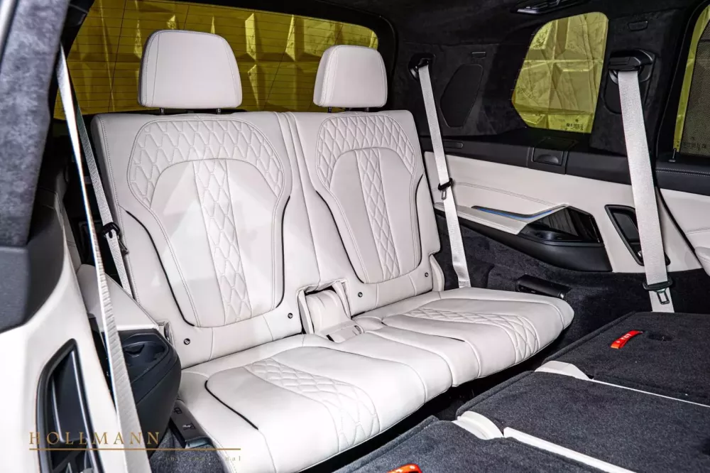 Đây không đơn giản là BMW X7 như bạn nghĩ, đắt gần gấp đôi bản tiêu chuẩn- Ảnh 7.