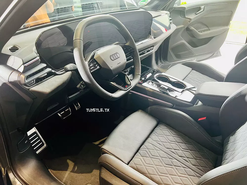 Audi A6 được trang bị ghế bọc da cao cấp