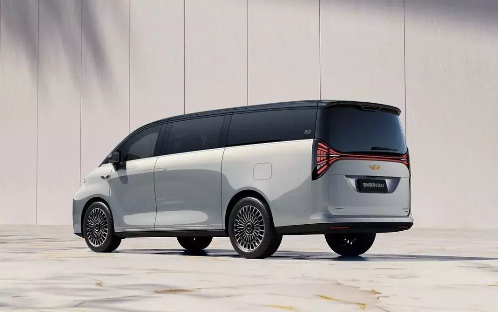 Geely Galaxy V900 là xe hybrid mở rộng phạm vi