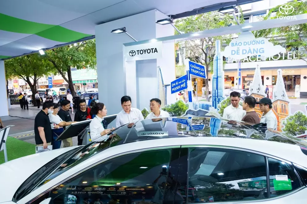 Thị trường xe sôi động dịp cuối năm. Thị trường xe sôi động dịp cuối năm.