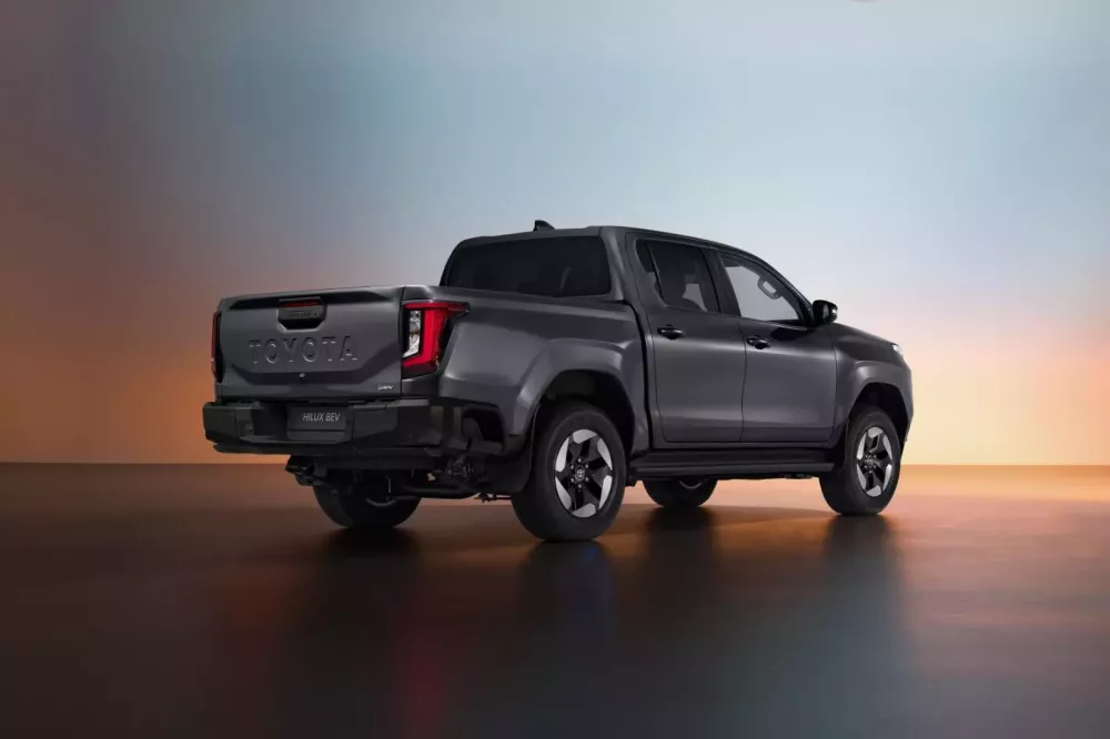 Toyota Hilux 2026 sẽ ra mắt Việt Nam đầu năm sau mới đến thị trường n&agrave;y, gi&aacute; từ 596 triệu đồng- Ảnh 5.