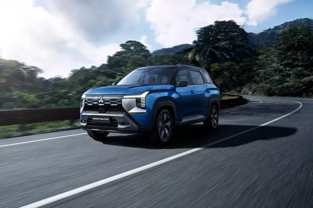 Mitsubishi Destinator bán chạy như tôm tươi sau 1 tuần ra mắt Việt Nam Mitsubishi Destinator bán chạy như tôm tươi sau 1 tuần ra mắt Việt Nam