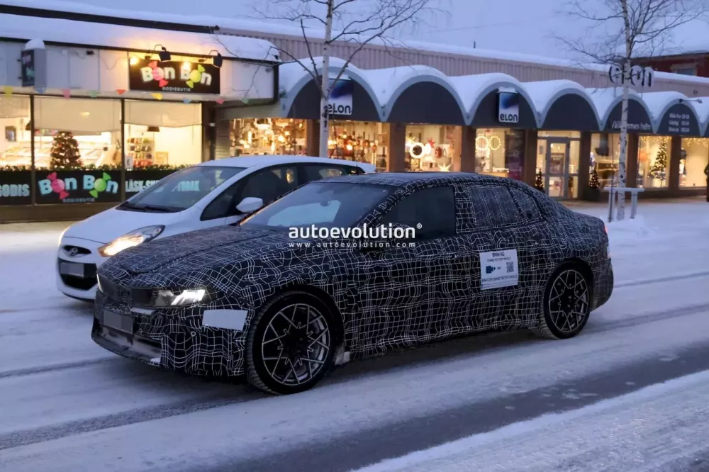 BMW i3 2027 được phát hiện tại Thụy Điển đang hoàn thiện hệ thống hỗ trợ lái xe- Ảnh 5. BMW i3 2027 được phát hiện tại Thụy Điển đang hoàn thiện hệ thống hỗ trợ lái xe- Ảnh 5.