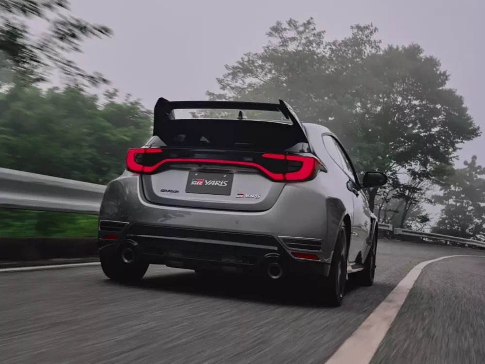 Toyota GR Yaris cá tính với gói trang bị khí động học GTS mới, giá từ 1,13 tỷ đồng- Ảnh 2. Toyota GR Yaris cá tính với gói trang bị khí động học GTS mới, giá từ 1,13 tỷ đồng- Ảnh 2.