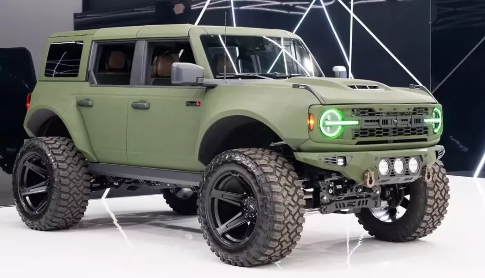 Ford Bronco mang dáng dấp quân đội đẹp mắt- Ảnh 1. Ford Bronco mang dáng dấp quân đội đẹp mắt- Ảnh 1.