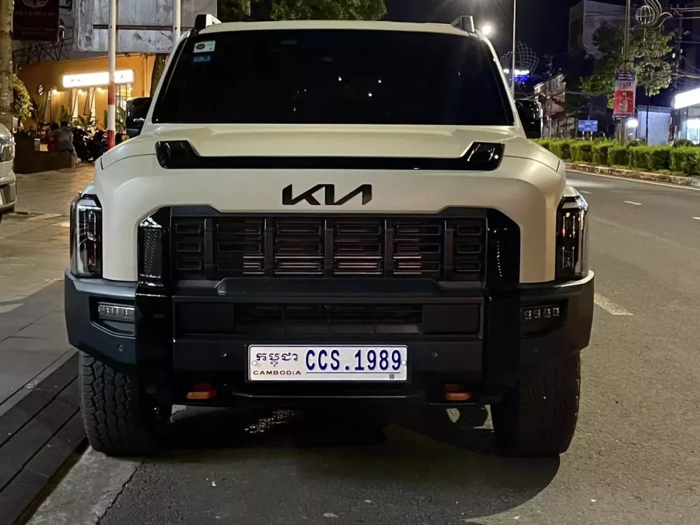 Xe b&aacute;n tải Kia Tasman 2025 bất ngờ xuất hiện tại Việt Nam: Chủ xe chọn chơi hẳn bản off-road- Ảnh 1.