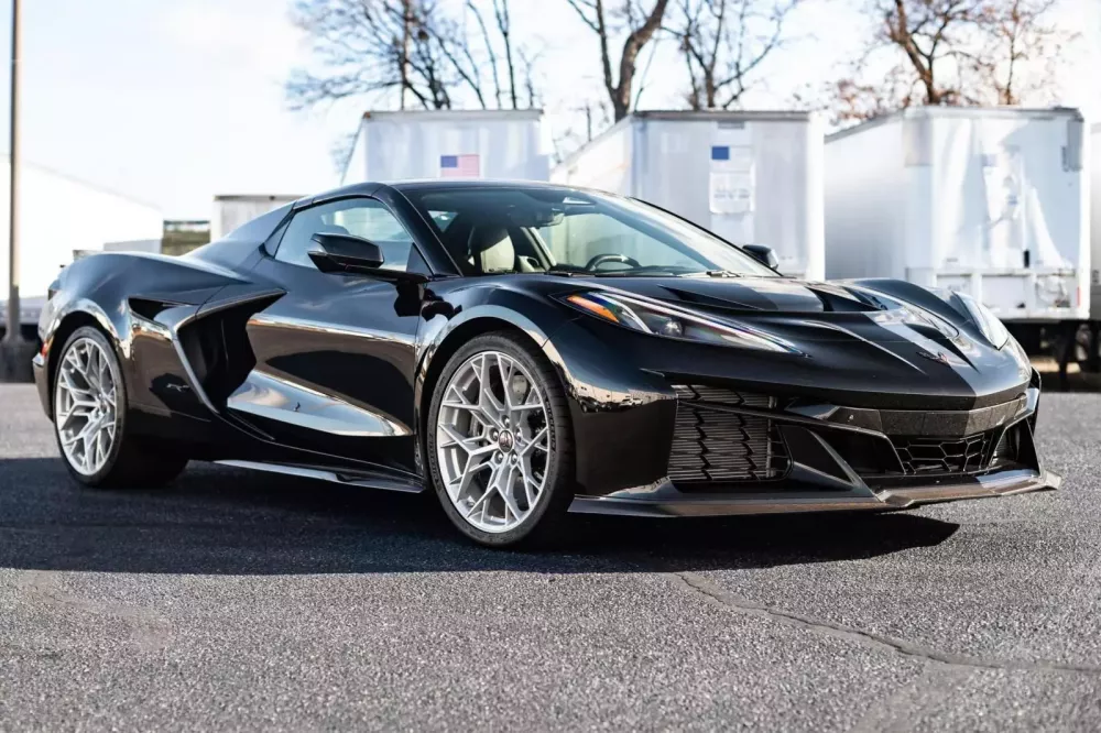 Học theo Ferrari bán LaFerrari nhưng Chevrolet không thể làm được gì khi Corvette ZR1 2026 bị rao bán tràn lan- Ảnh 1. Học theo Ferrari bán LaFerrari nhưng Chevrolet không thể làm được gì khi Corvette ZR1 2026 bị rao bán tràn lan- Ảnh 1.