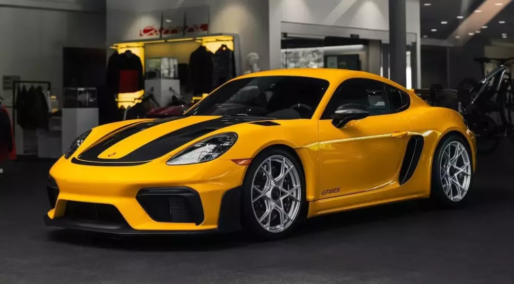 Porsche 718 Cayman GT4 RS chiếc đầu ti&ecirc;n ở Việt Nam đ&acirc;y rồi, gi&aacute; c&oacute; thể gấp 4 lần xe ti&ecirc;u chuẩn- Ảnh 2.