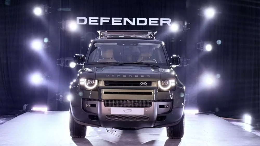 Land Rover Defender 2026 ra mắt tại Việt Nam: N&acirc;ng cấp giữa v&ograve;ng đời, gi&aacute; hơn 6,3 tỷ đồng- Ảnh 1.