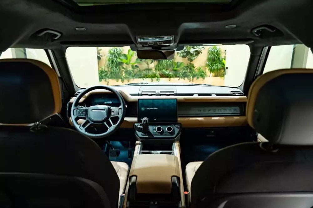 Land Rover Defender 2026 ra mắt tại Việt Nam: N&acirc;ng cấp giữa v&ograve;ng đời, gi&aacute; hơn 6,3 tỷ đồng- Ảnh 6.