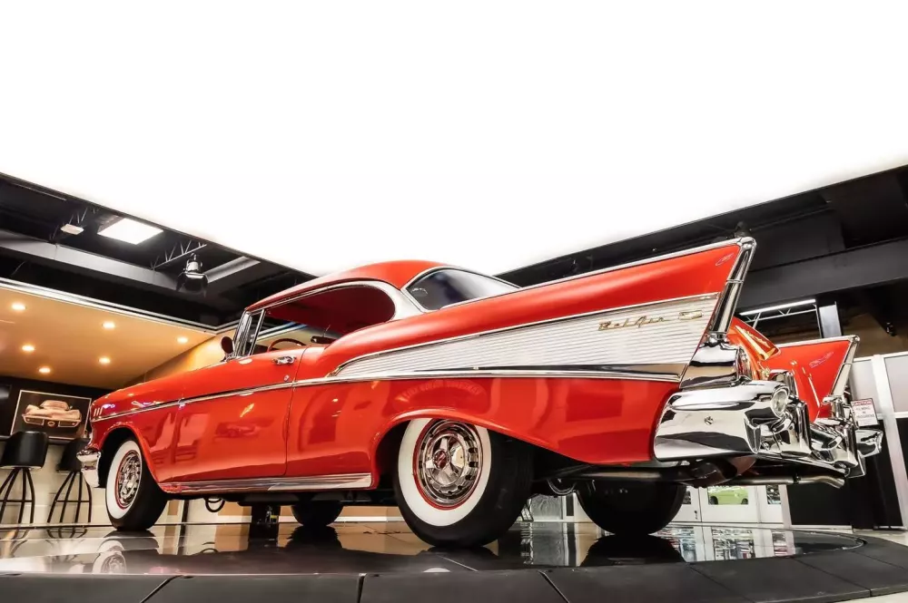 Chiếc Chevrolet cổ điển n&agrave;y đang g&acirc;y sốt v&igrave; một điều m&agrave; kh&ocirc;ng một chiếc xe hiện đại n&agrave;o c&oacute; thể l&agrave;m được- Ảnh 4.