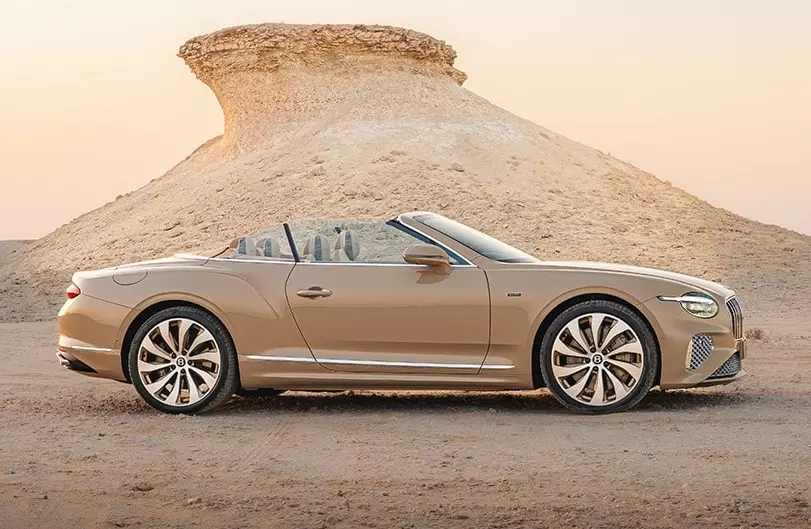 Chiếc Bentley mui trần độc nhất vô nhị này là sản phẩm mới nhất của Mulliner- Ảnh 3. Chiếc Bentley mui trần độc nhất vô nhị này là sản phẩm mới nhất của Mulliner- Ảnh 3.