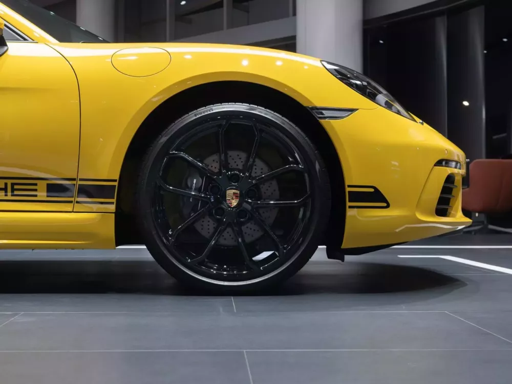 1 trong những chiếc xe Porsche 718 Cayman cuối c&ugrave;ng được b&agrave;n giao ở Việt Nam- Ảnh 6.