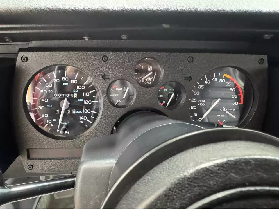 Th&uacute; vị về c&acirc;u chuyện chiếc xe Chevrolet Camaro IROC-Z được chủ cho đậu trong garage từ 1987 đến nay- Ảnh 9.