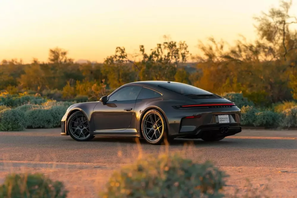 C&aacute;c đại gia c&oacute; xu hướng chọn số s&agrave;n cho xe Porsche 911 GT3 2026- Ảnh 6.