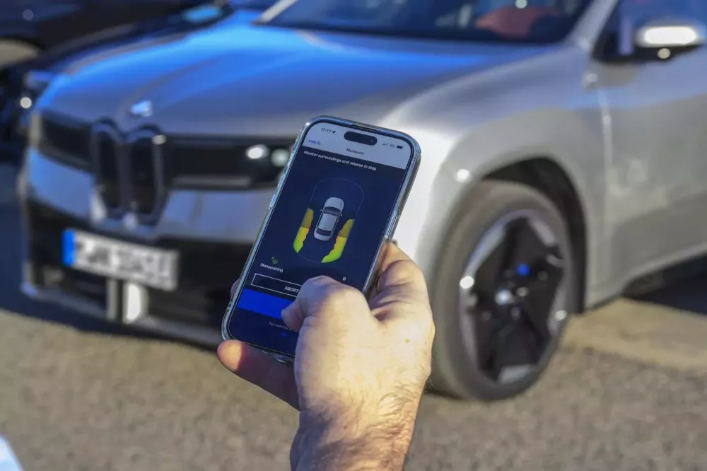 BMW ra mắt iX3 ho&agrave;n to&agrave;n mới với trợ l&yacute; ảo Alexa+ v&agrave; g&oacute;i trang bị Heart of Joy tại Las Vegas- Ảnh 4.