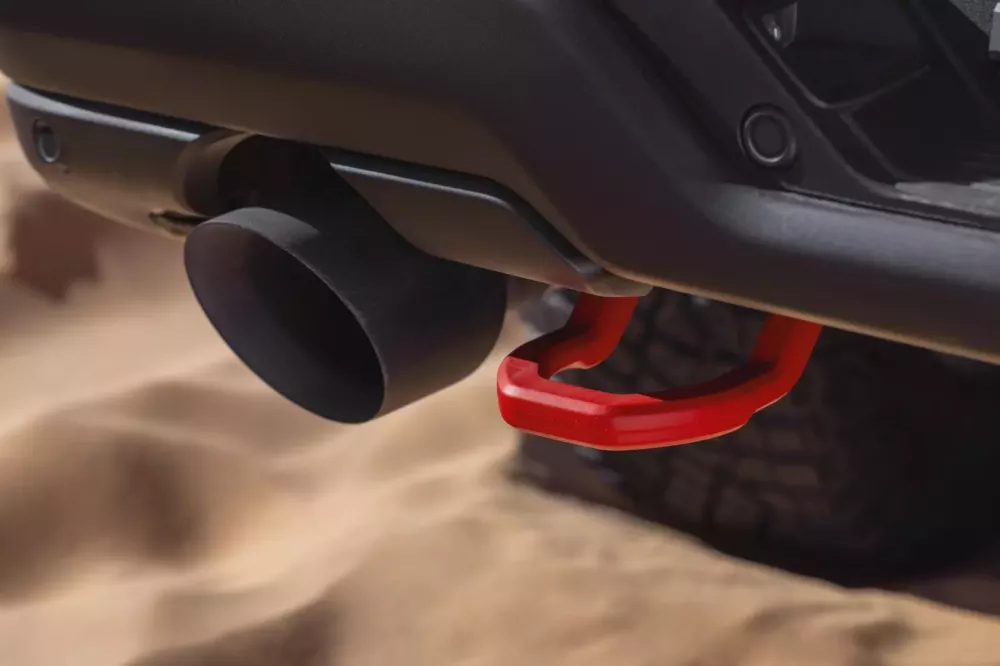 Ram 1500 SRT TRX 2027 gi&aacute;ng đ&ograve;n ch&iacute; mạng v&agrave;o đối thủ Ford F-150 Raptor R: Kh&ocirc;ng chỉ rẻ m&agrave; c&ograve;n mạnh- Ảnh 7.