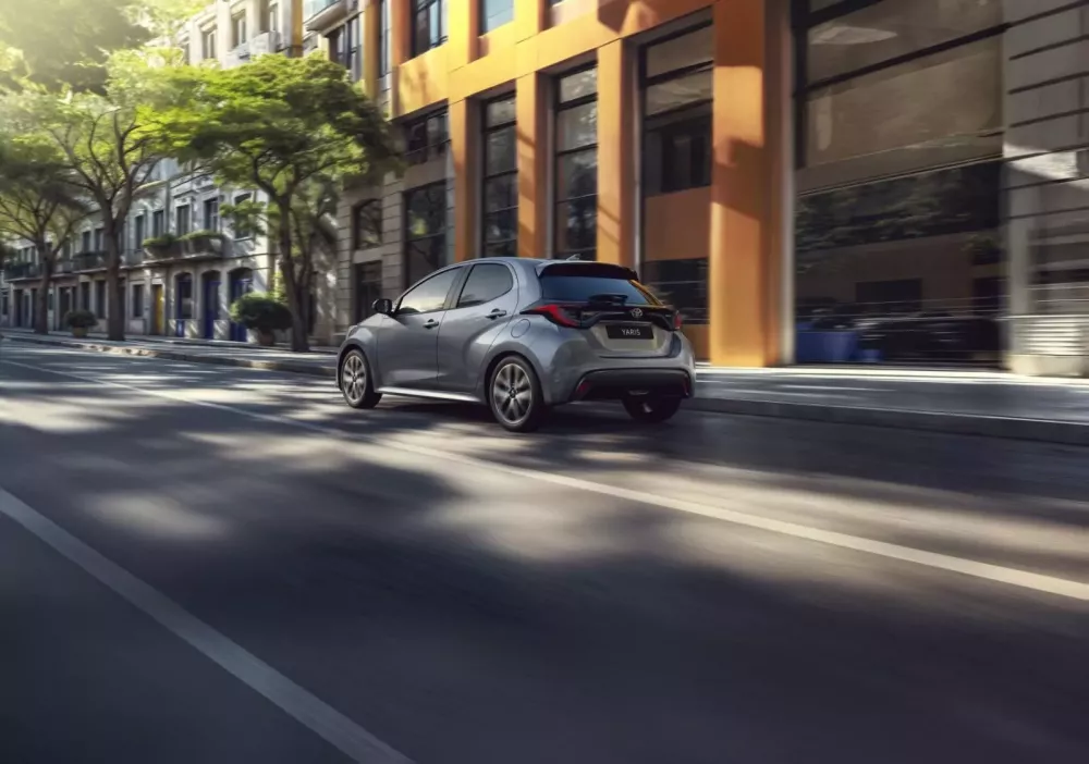 Toyota Yaris 2026 nhận được những n&acirc;ng cấp tinh tế cho năm sản xuất mới- Ảnh 2.