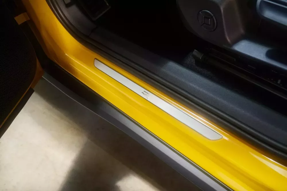 Cận cảnh Volkswagen T-Roc có giá từ 1,1 tỷ đồng, sẽ chỉ có tùy chọn động cơ 1.5 eTSI tại Anh- Ảnh 11. Cận cảnh Volkswagen T-Roc có giá từ 1,1 tỷ đồng, sẽ chỉ có tùy chọn động cơ 1.5 eTSI tại Anh- Ảnh 11.