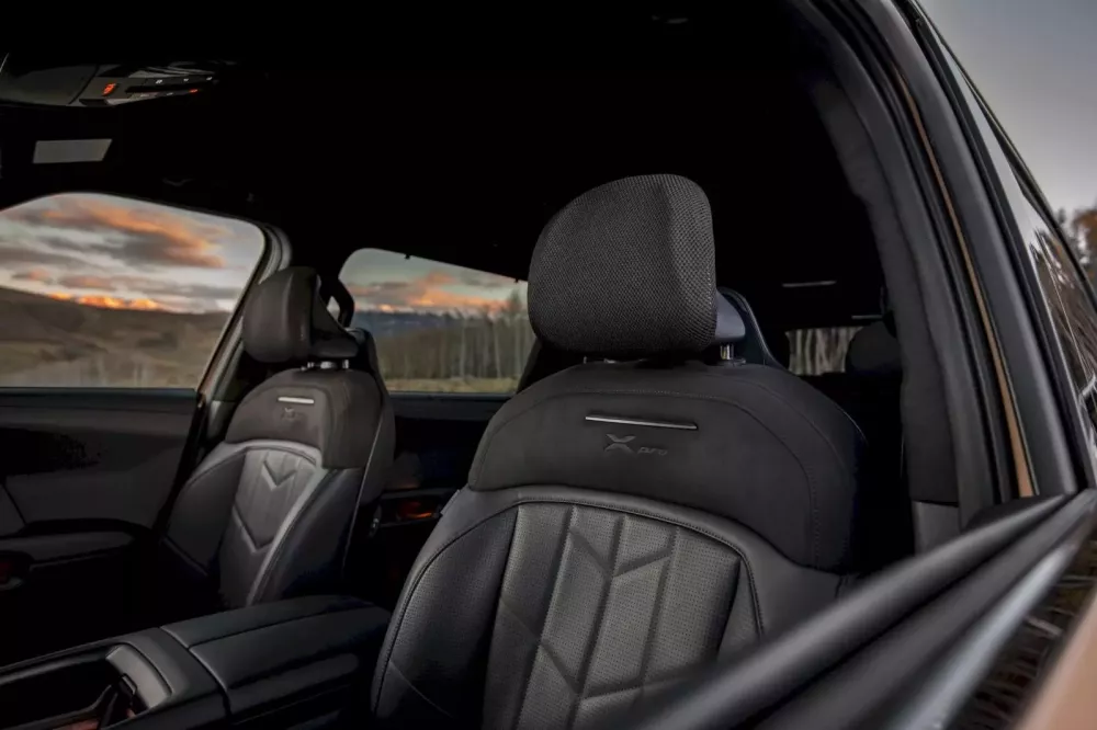 Không không đây không phải Range Rover mới, đây là Kia Telluride hoàn toàn mới có giá chỉ 1 tỷ đồng- Ảnh 13. Không không đây không phải Range Rover mới, đây là Kia Telluride hoàn toàn mới có giá chỉ 1 tỷ đồng- Ảnh 13.