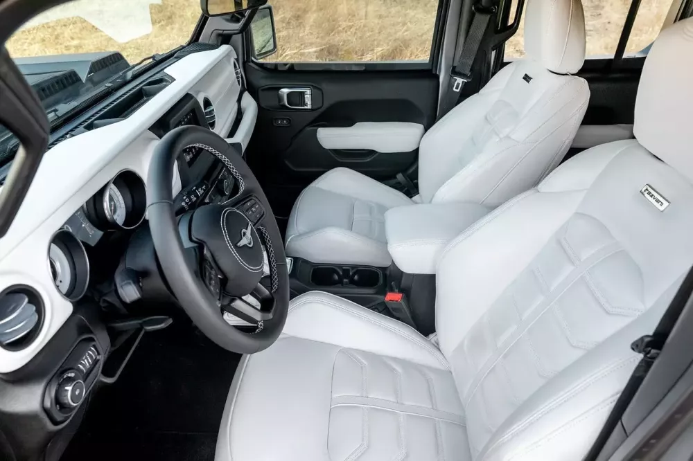 Rezvani Tank 2026 được trang bị động cơ Demon V8 1000 m&atilde; lực, c&oacute; khả năng chống đạn, gi&aacute;...- Ảnh 12.