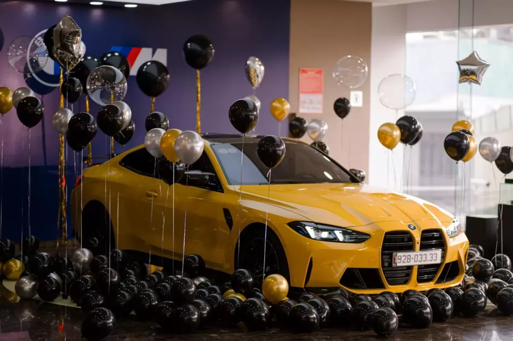 Cận cảnh BMW M4 Competition của người y&ecirc;u xe Đ&agrave; Nẵng mới tậu: M&agrave;u sơn c&aacute; t&iacute;nh, chơi lu&ocirc;n biển tứ qu&yacute; cho đẹp- Ảnh 2.