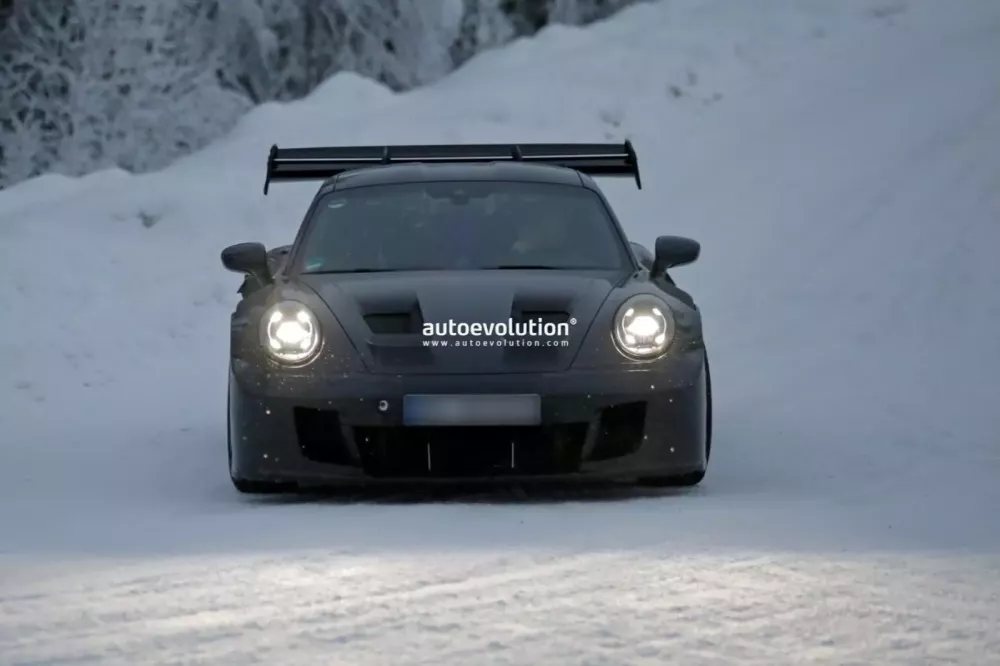 Phi&ecirc;n bản n&acirc;ng cấp Porsche 911 GT3 RS 992.2 tr&ocirc;ng thật ấn tượng với động cơ tăng &aacute;p- Ảnh 1.
