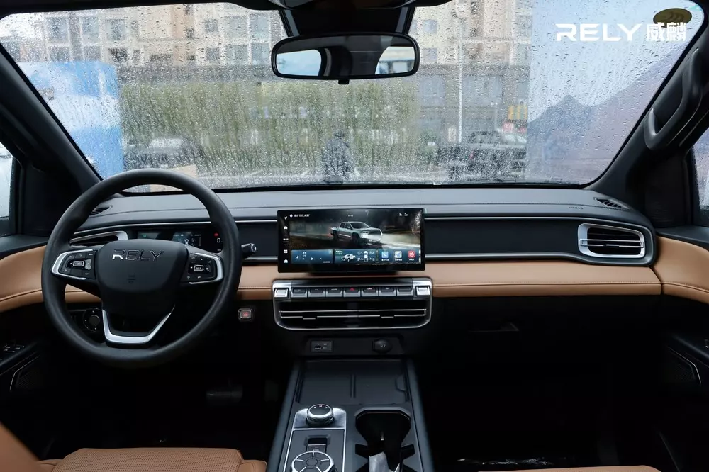 Khoang l&aacute;i của Chery Himla R08 EV