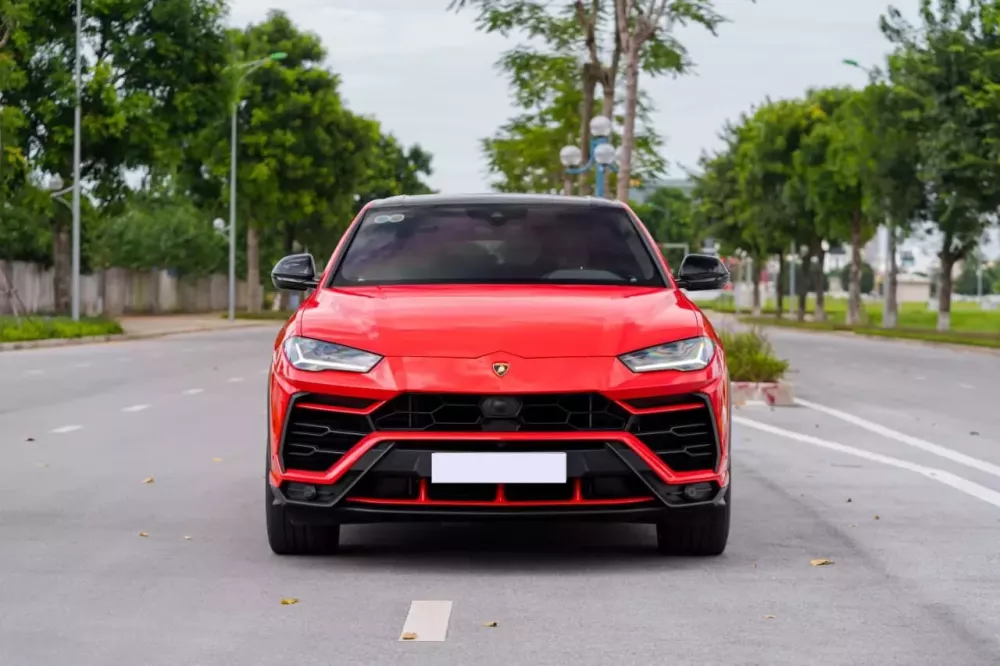 Lamborghini Urus n&agrave;y chỉ trong 1 năm qua đ&atilde; đổi chủ nhiều lần, hiện tiếp tục được chủ mới rao b&aacute;n- Ảnh 1.
