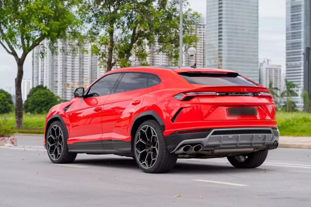 Lamborghini Urus n&agrave;y chỉ trong 1 năm qua đ&atilde; đổi chủ nhiều lần, hiện tiếp tục được chủ mới rao b&aacute;n- Ảnh 3.
