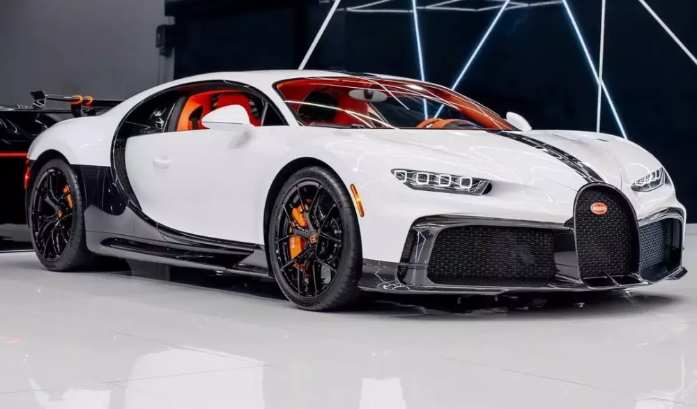 Đại l&yacute; xe hơi tại Miami muốn b&aacute;n cho bạn chiếc Bugatti Chiron Pur Sport- Ảnh 2.